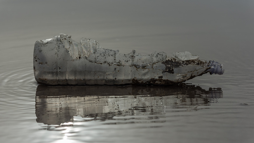 How much microplastics is there in Swiss rivers and lakes?